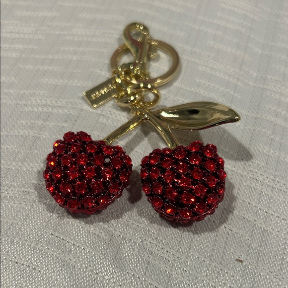 Fashion Jewelry Gold and Red Cherry Key Holder - Picture 4 of 10